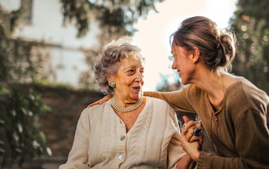 Caring for Loved Ones: Tips for Family Caregivers in Los Angeles